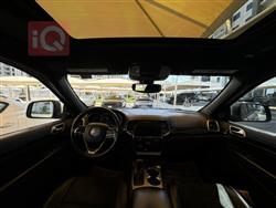 جیپ گراند شیرۆکی